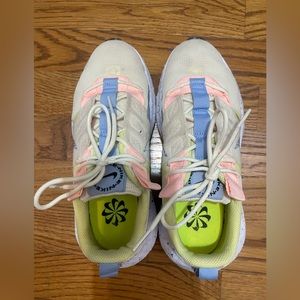 Nike Women’s Crater Impact 'Cashmere Lime Ice' shoes, size 6